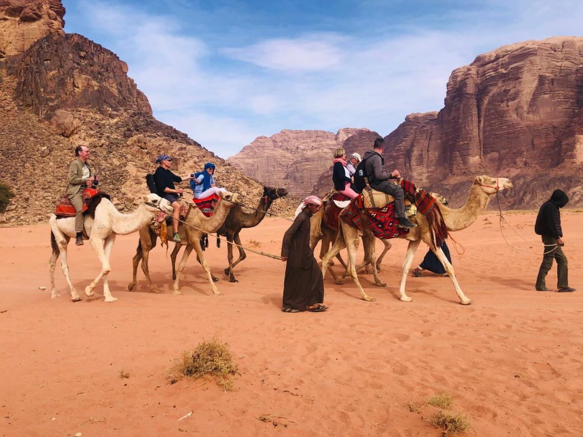 Wadi Rum Cave Camp &Jeep Tour Exterior photo