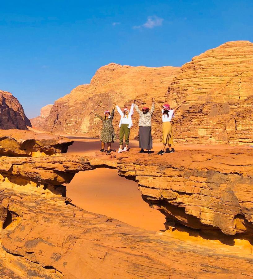Wadi Rum Cave Camp &Jeep Tour Exterior photo